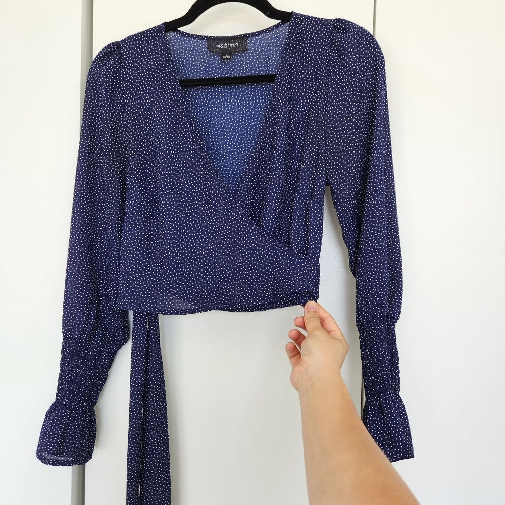 4SI3NNA Navy Dot Cropped Blous